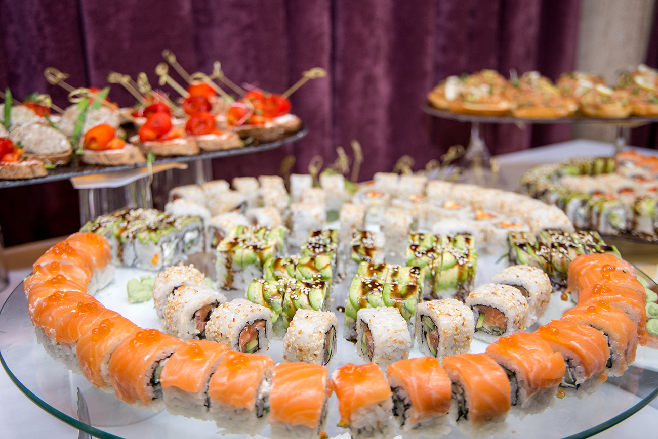 Japanese,Cuisine,-buffet,Catering,Style,Sushi,Set,In,Restaurant,-
